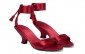 I sandali Charlotte di The Row, color rossetto