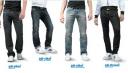 jeans modello uomo