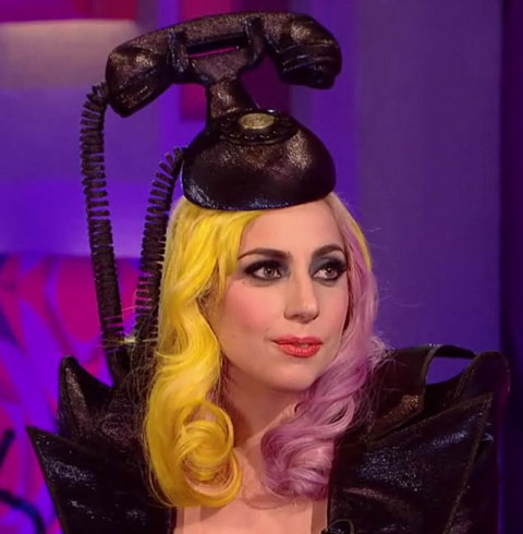 Lady Gaga telephone hat