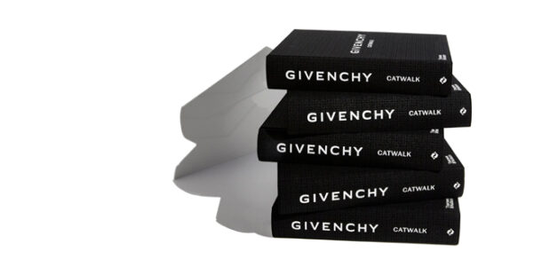 Givenchy Catwalk, la storia della maison attraverso le sfilate